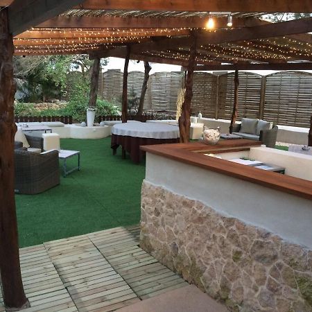 Hostal Capri Es Pujols Exterior photo