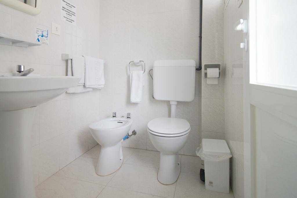 Hostal Capri Es Pujols Room photo