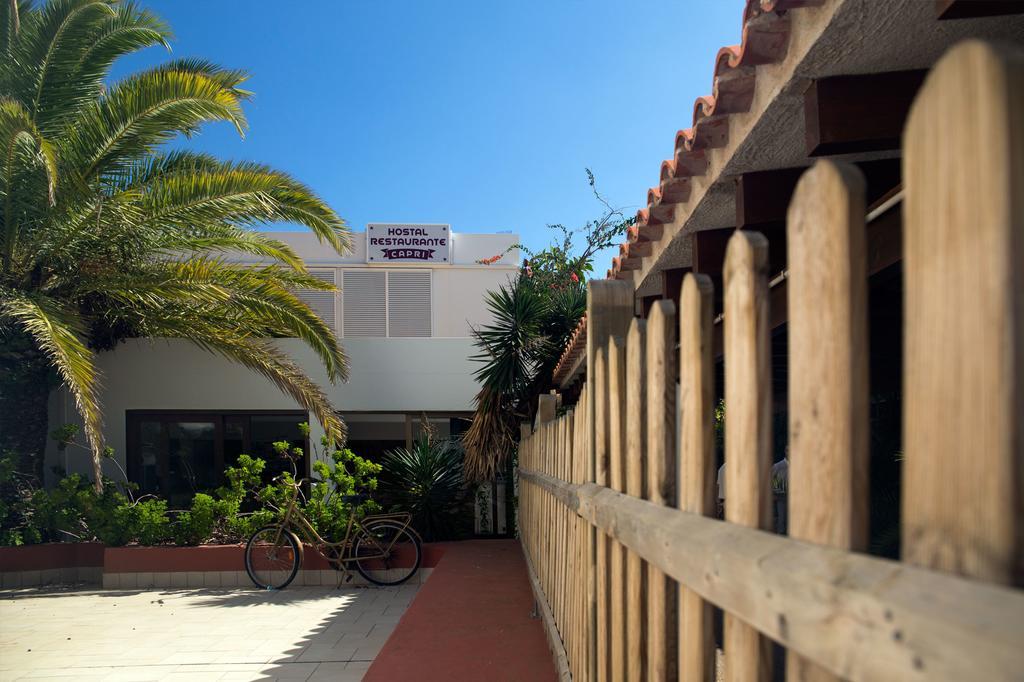 Hostal Capri Es Pujols Exterior photo